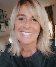 Book an Appointment with Isabella in the Cottage for Reflexology