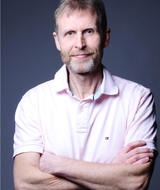 Book an Appointment with Michael Büttke at LuxChiro - Kirchberg