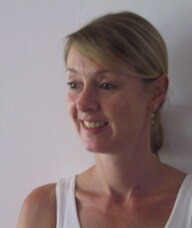 Book an Appointment with Vivienne Roe for Physiotherapy