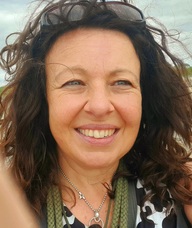 Book an Appointment with Anna Hindley for Animal Chiropractic