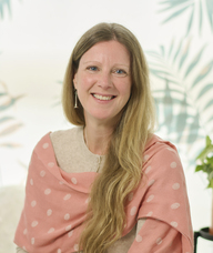Book an Appointment with Faye Gillery for Ayurveda
