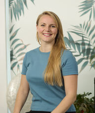 Book an Appointment with Sophie Davies for Massage