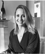 Book an Appointment with Hayley Huggins for Lashes