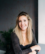 Book an Appointment with Emma J at Dr Jo Gee Psychological Therapies