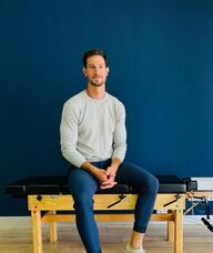 Book an Appointment with Dr. Louis Demello for Chiropractic